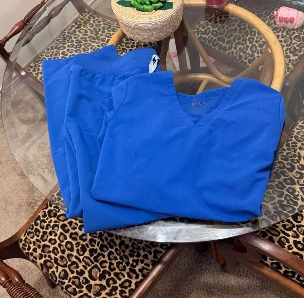 FIGS Technical Collection Scrub Set in Royal Blue, Size XL